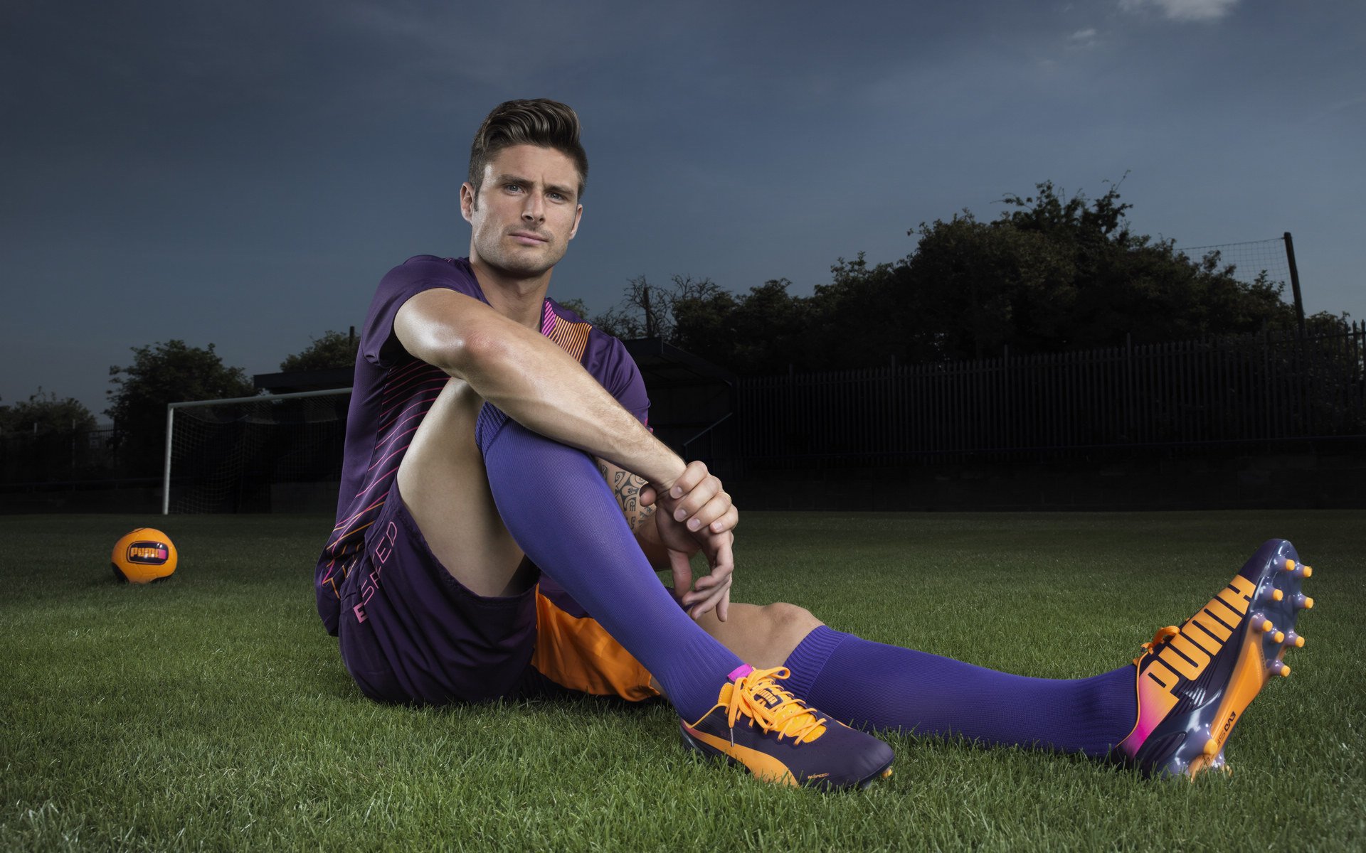 足球守门员训练方法，足球守门员训练实战宝典